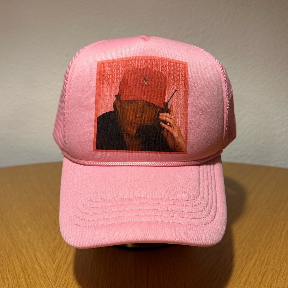Pink Trucker Hat Trump .